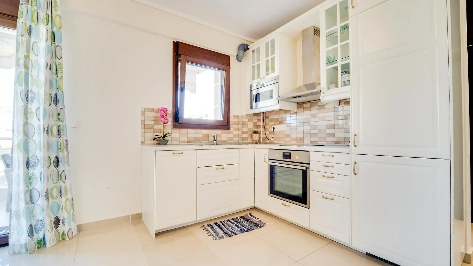 Luxury And Sunny Apartment 250 Mts From The Beach!! Peraia  0*, Peraia (Thessaloniki)