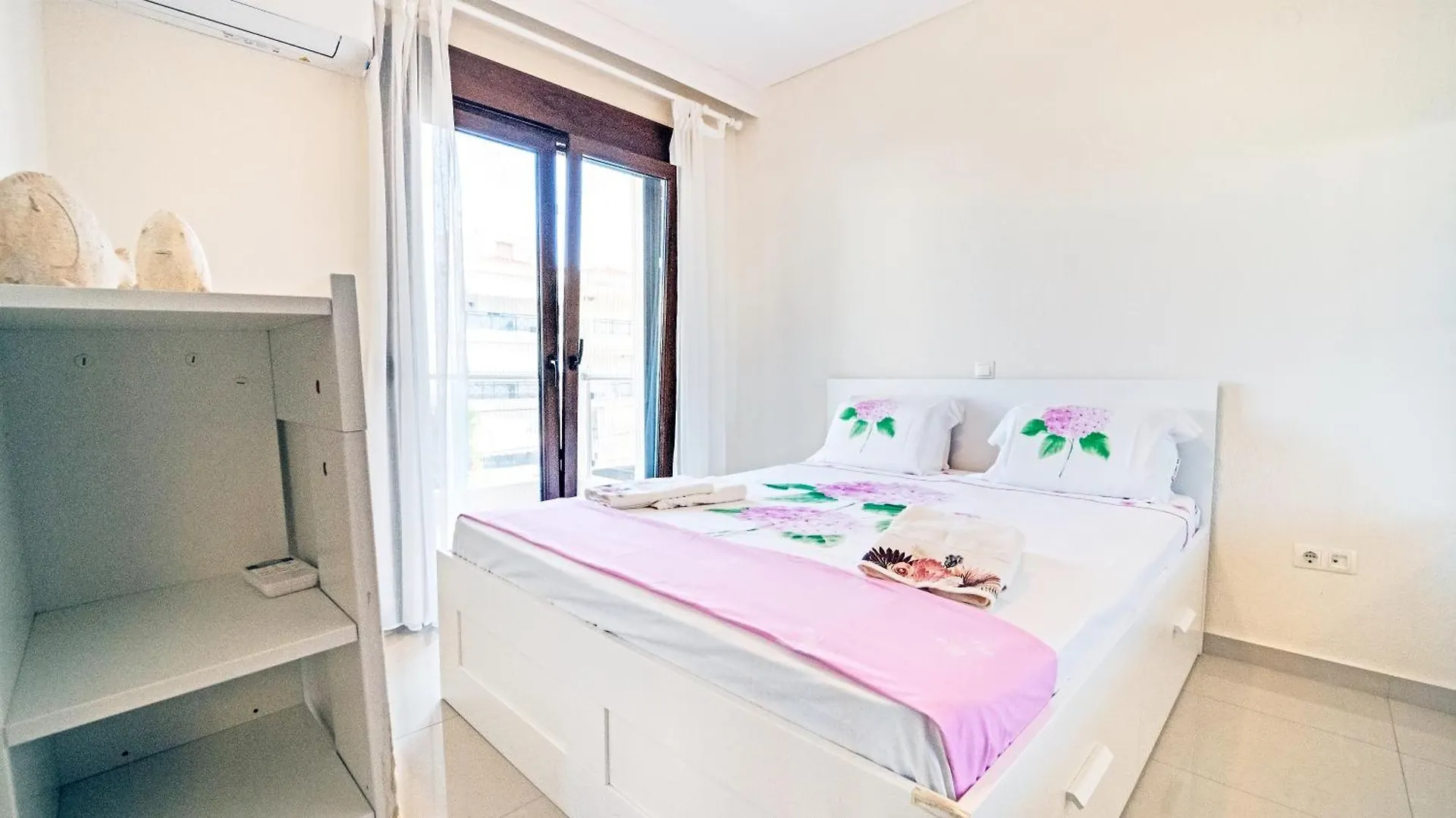 Luxury And Sunny Apartment 250 Mts From The Beach!! Peraia  Greece