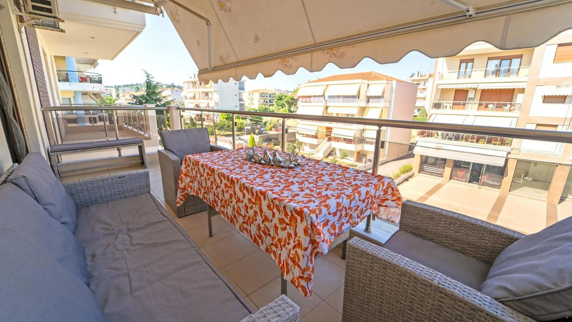 Luxury And Sunny Apartment 250 Mts From The Beach!! Peraia